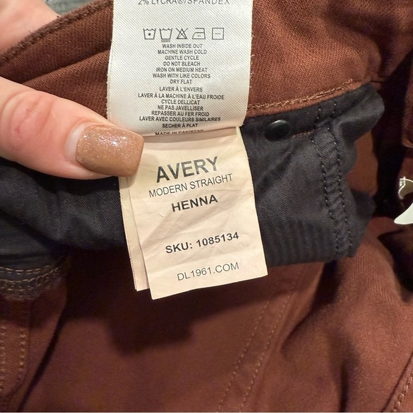 DL1961 Avery Modern Straight in Henna 35x34 - Picture 5 of 7